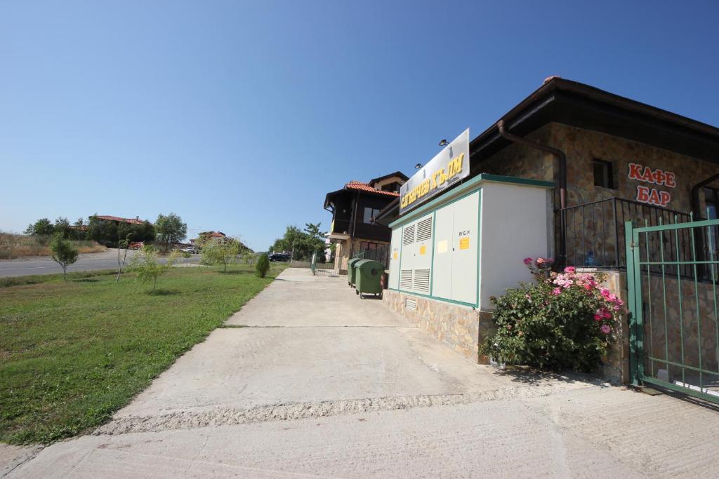 Menada Sunny Hill Villa Kosharitsa Exterior foto