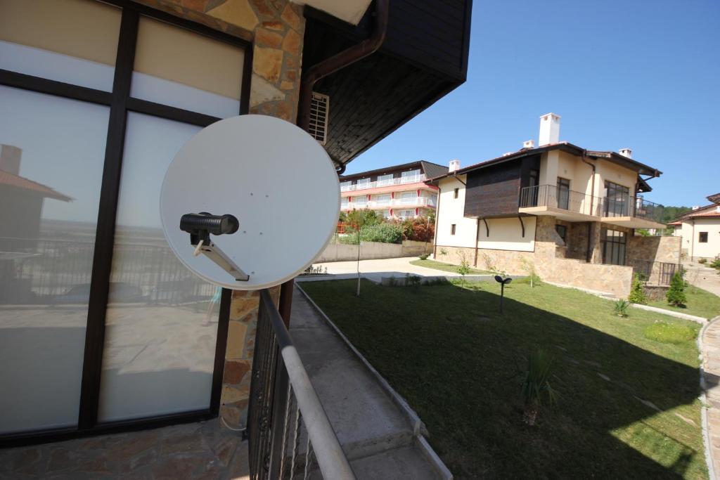 Menada Sunny Hill Villa Kosharitsa Exterior foto