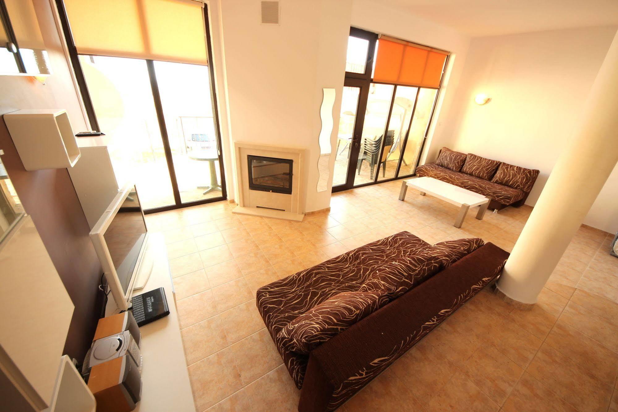 Menada Sunny Hill Villa Kosharitsa Exterior foto
